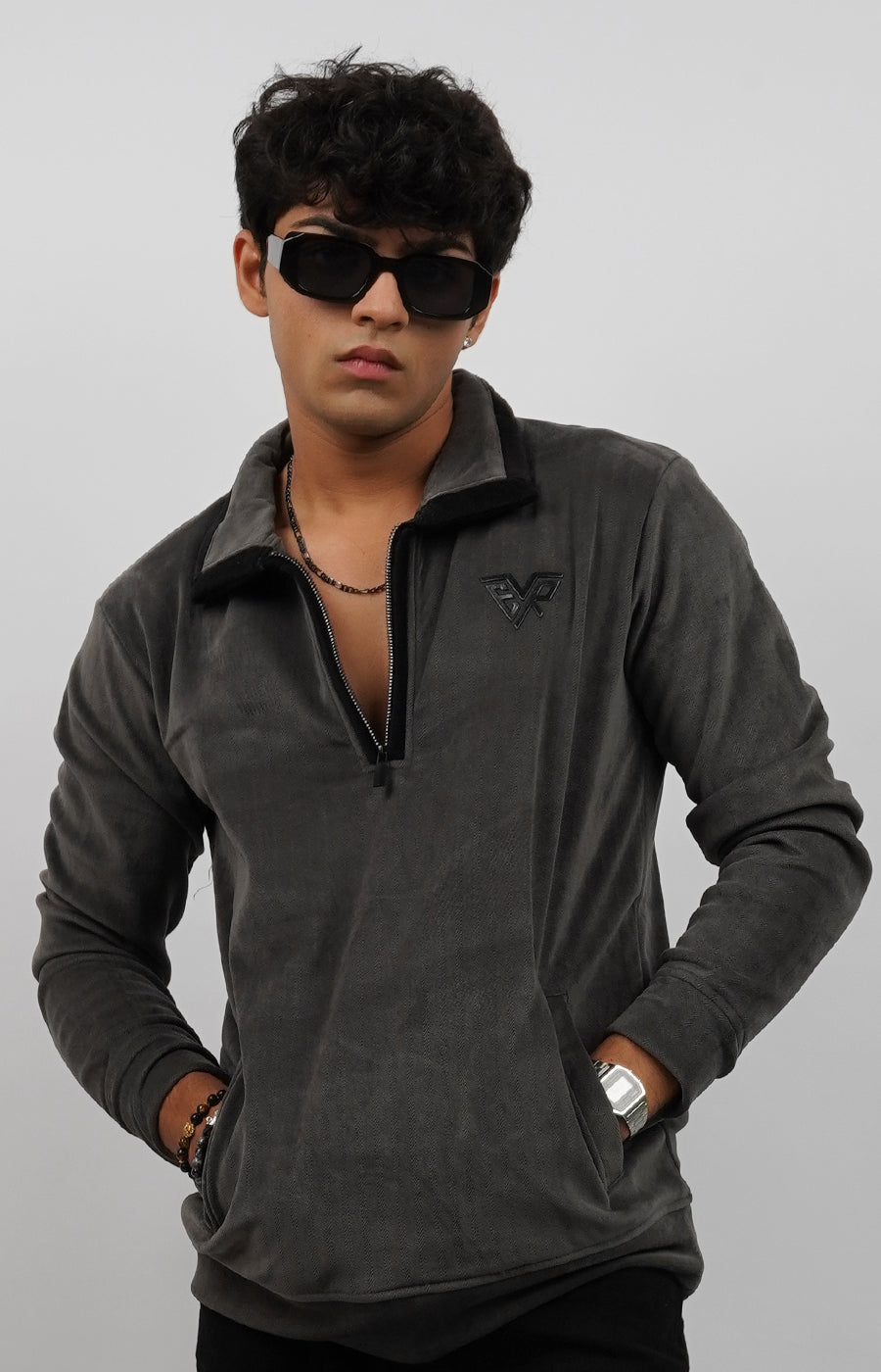 Brouhaha Pullover Charcoal Grey